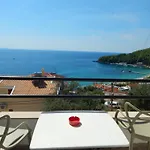 Bel Air Himare