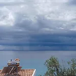 Bel Air Himare