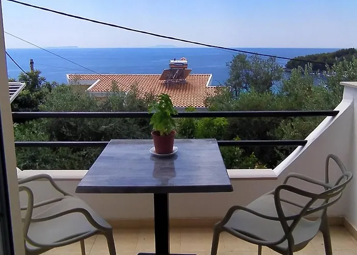 Aparthotel Bel Air Himare