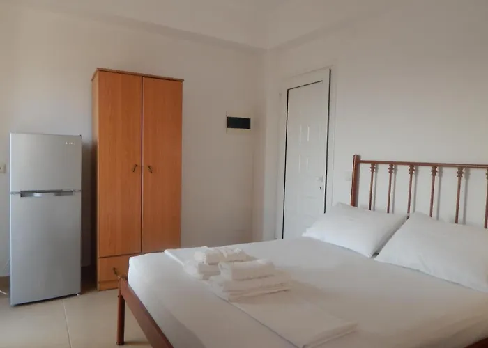 Bel Air Aparthotel Himare