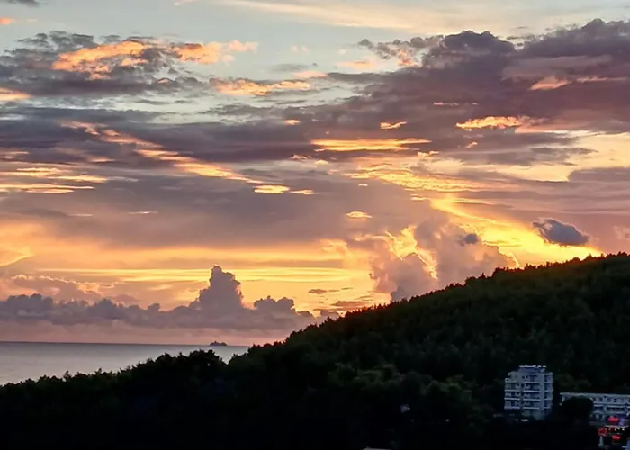 Bel Air Aparthotel Himare