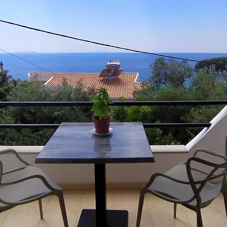 Aparthotel Bel Air Himare