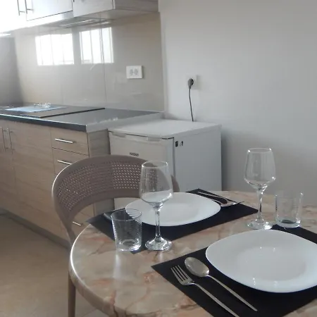 Aparthotel Bel Air Himare