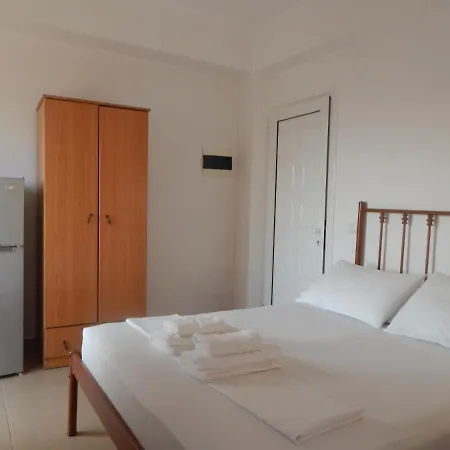 Bel Air Lägenhetshotell Himare