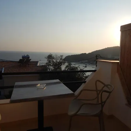 Bel Air Himare