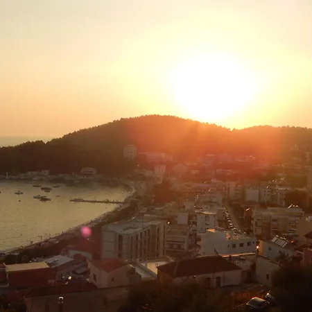 Bel Air Lägenhetshotell Himare